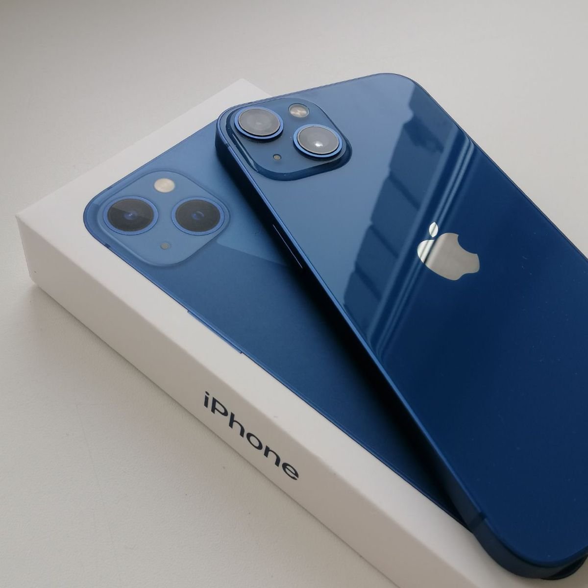 Apple Iphone 13 - Image 3