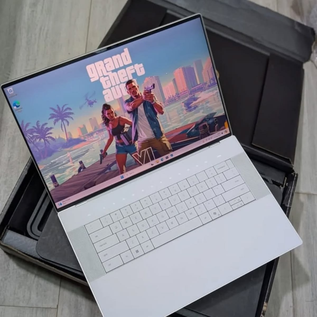 Dell Inspiron Xps 13 9370 - Image 15